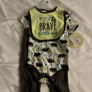 Bear outfit for baby